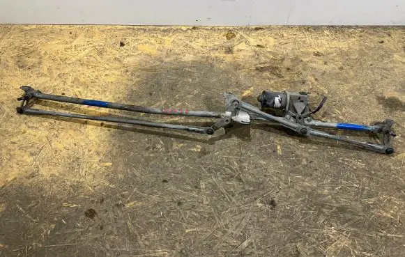 Citroen DS4 Front wiper linkage and motor