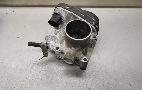 Skoda Fabia Mk1 (6Y) Throttle valve 047133062
