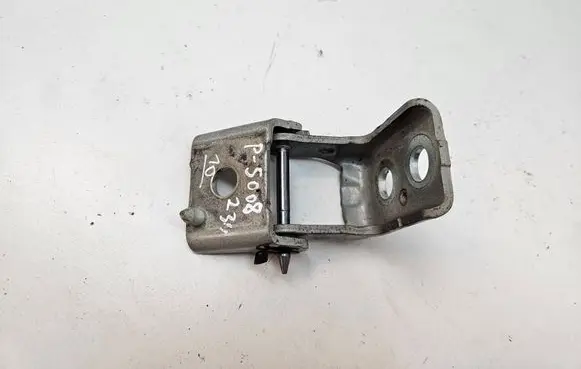 Peugeot 5008 II Front door lower hinge 