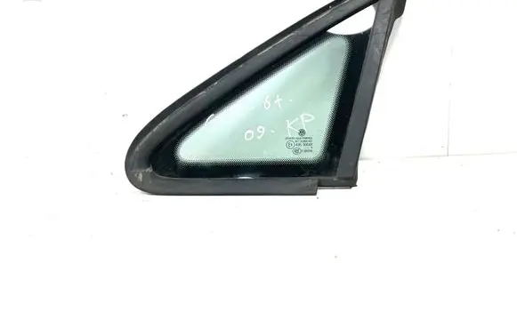 Volkswagen Golf VI Front triangle window/glass DOT24M68AS2 43R00048