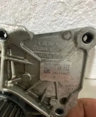Volkswagen Scirocco Water pump 06L121012A 06L012A 147472110