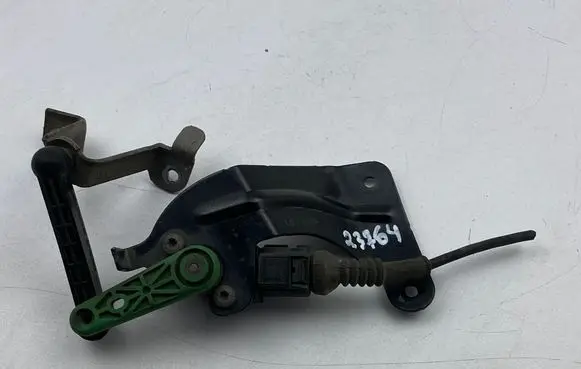 Audi A3 S3 8V Headlight/headlamp level sensor 5Q0512521G