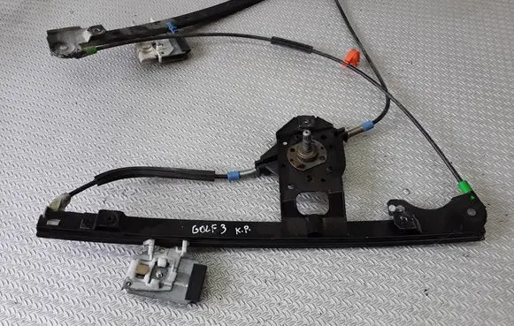 Volkswagen Golf III Front door manual window regulator 1H0837401B