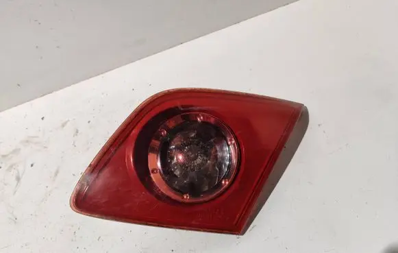 Mazda 3 I Tailgate rear/tail lights P2913