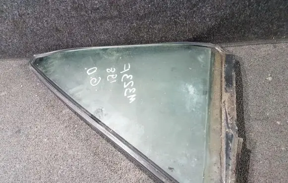 Mazda 323 F Rear vent window glass 