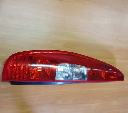 Mitsubishi Colt Rear/tail lights 8330A233 27950112 01072006