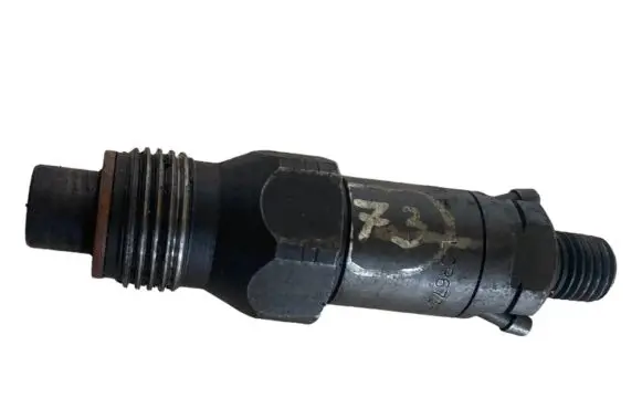 Volvo S40, V40 Fuel injector LCR6735401D