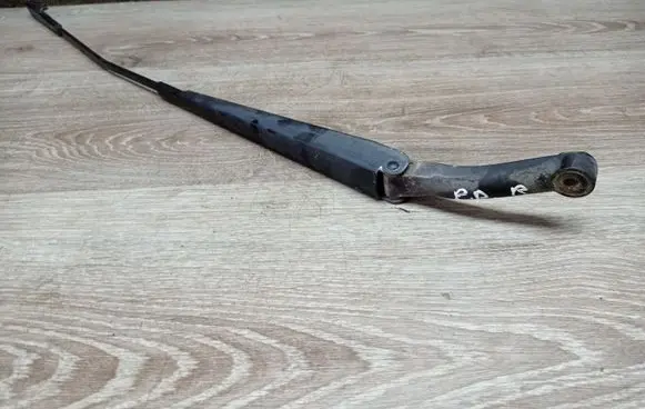 Volvo S60 Front wiper blade arm 30655615