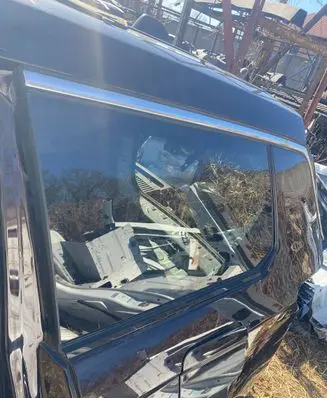 Jeep Grand Cherokee WL Rear side window 2141414112412