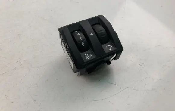 Renault Captur Headlight level height control switch 251900567R