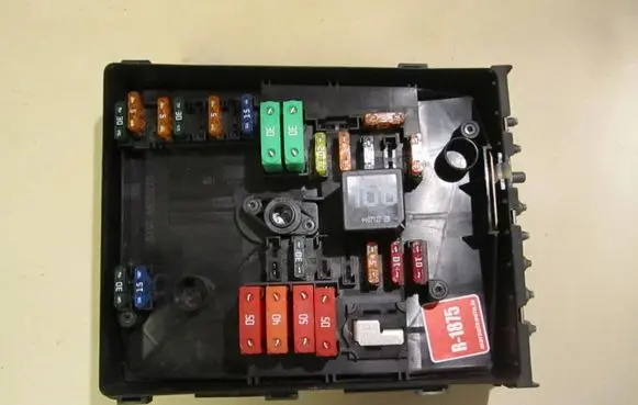 Volkswagen Touran I Fuse module 1K0937125A 01718307