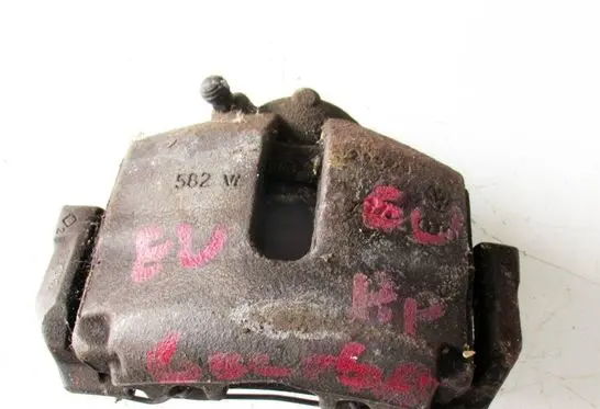 Volkswagen Golf VI Front brake caliper