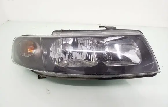 Seat Leon (1M) Headlight/headlamp 1M1941016 67742705