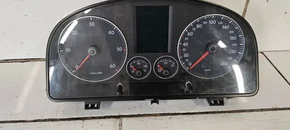 Volkswagen Touran I Speedometer (instrument cluster) V0001000 1T0920873E