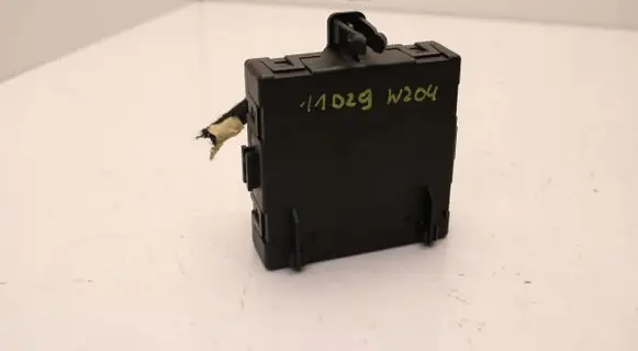 Mercedes-Benz C W204 Central body control module A2129006318