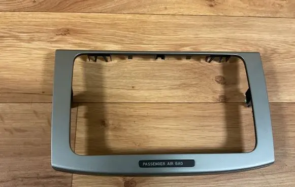 Volkswagen PASSAT B6 Radio/GPS head unit trim 3C0858069M