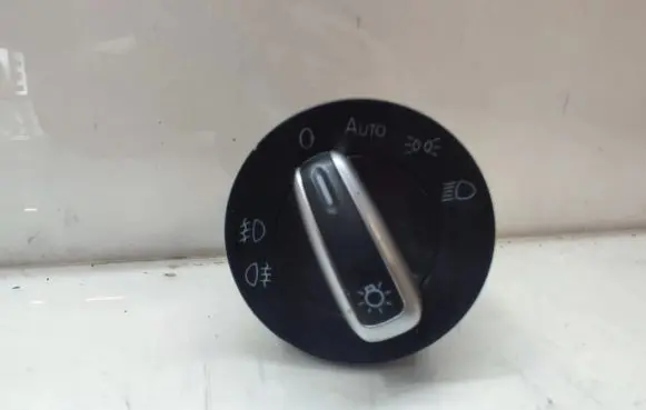 Light switch