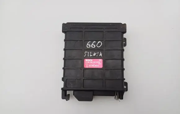 Volkswagen Golf II Engine control unit/module 321906263B 0280800042