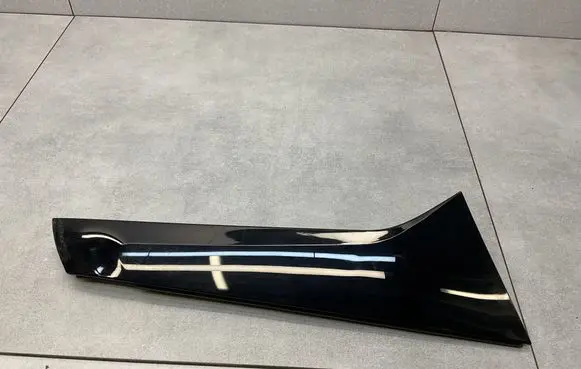 Opel Mokka B Tailgate trim 98341165ZD