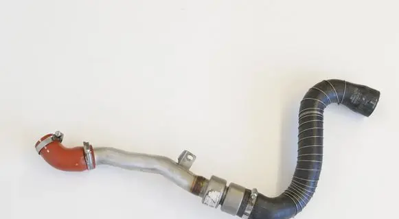Land Rover Discovery 4 - LR4 Intercooler hose/pipe AH226F073AE AH229E072AD