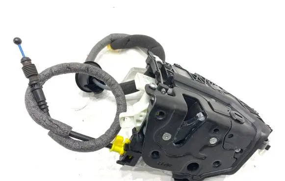 Audi A4 S4 B9 8W Rear door lock 8X0839016F
