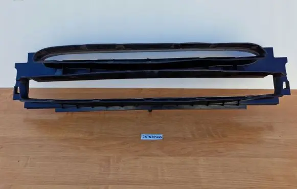 Tesla Model S Intercooler air guide/duct channel 600819300B