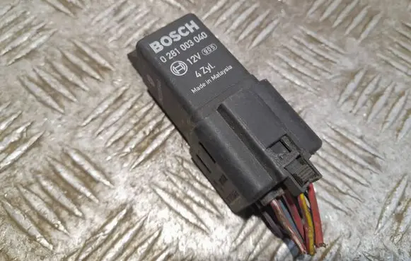 Dodge Caliber Glow plug pre-heat relay 05033351AA