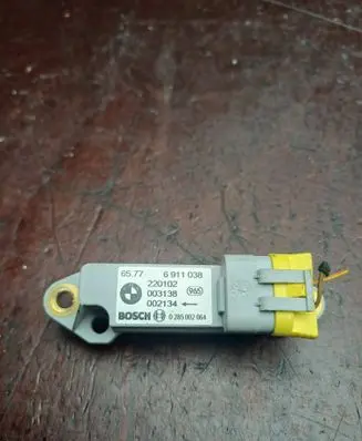 BMW 3 E46 Airbag deployment crash/impact sensor 6911038 0285002064 220102