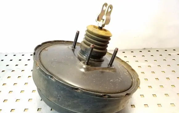 Hyundai Tucson JM Brake booster