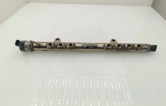 Volvo V60 Fuel main line pipe 30777759 004701L2 0445215025