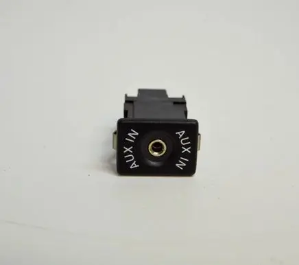 Volkswagen Caddy AUX in-socket connector 5N0035724