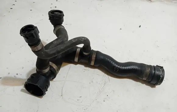 BMW 5 E60 E61 Engine coolant pipe/hose 7525448