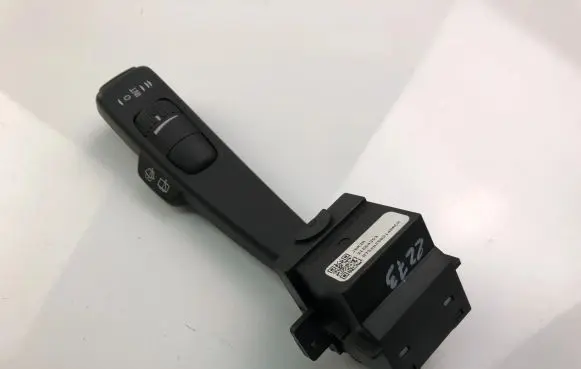 Volvo V70 Indicator stalk 31264353