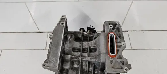 Nissan Leaf I (ZE0) Engine EM57 010125 0516