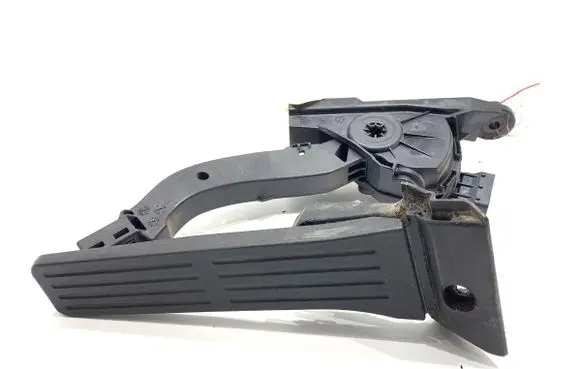 KIA Ceed Accelerator throttle pedal 327003XXX