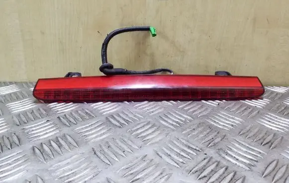 Honda Accord Third/center stoplight 0509236