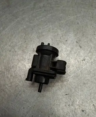 Mercedes-Benz E W211 Turbo solenoid valve 0005450427