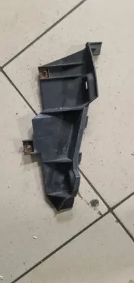 Headlight/headlamp mounting bracket