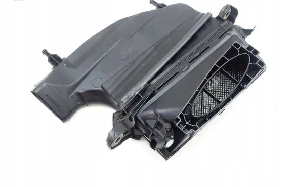 Mercedes-Benz S W222 Air filter box A6420904301