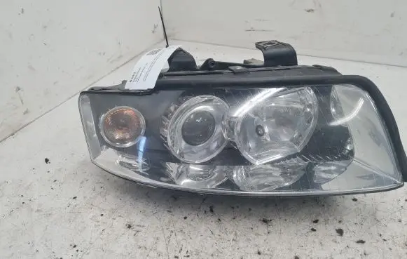Audi A4 S4 B6 8E 8H Headlight/headlamp