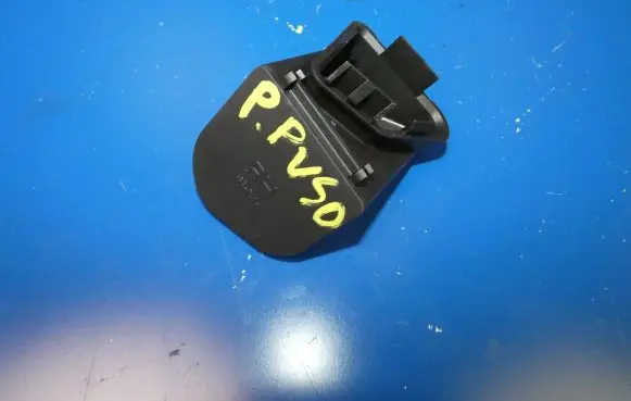 Volvo V40 Cross country Radiator mount bracket 31385223