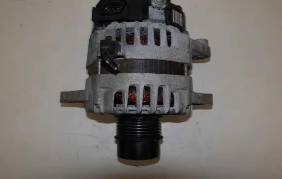 KIA Sportage Generator/alternator 373002B9602622503