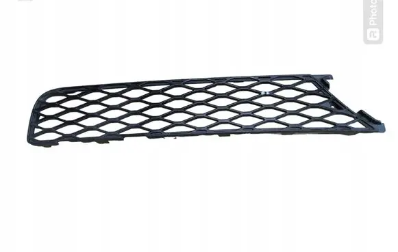 Mercedes-Benz R W251 Front bumper lower grill A2518850253