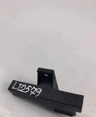 Audi A4 S4 B8 8K Keyless system antenna 8K0907247