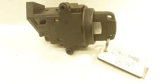 BMW 5 E60 E61 Ignition key/card 695472214 4751