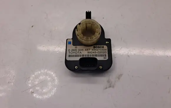 Toyota Avensis T250 Steering angle sensor 686270329 8924502020 0265005487