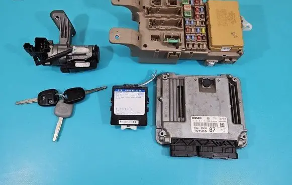 Toyota Corolla E120 E130 Engine control unit/module ECU 0281011734 IMPRK1481188