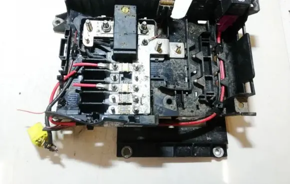 Volkswagen Touareg I Fuse box set 7l0937548 15426742