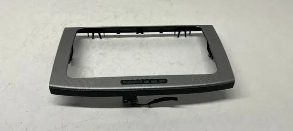 Radio/GPS head unit trim