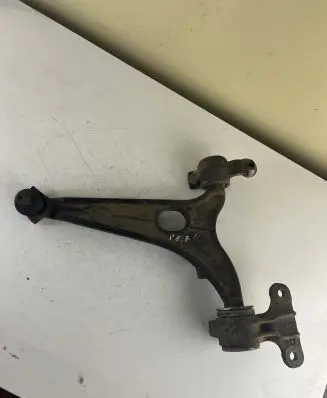 Peugeot 807 Front lower control arm/wishbone